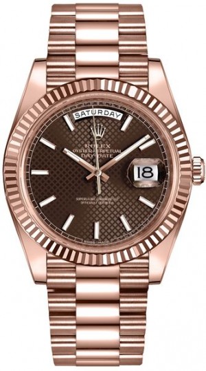 Rolex Day-Date 40 Solid 18K Rose Gold Men's Watch 228235